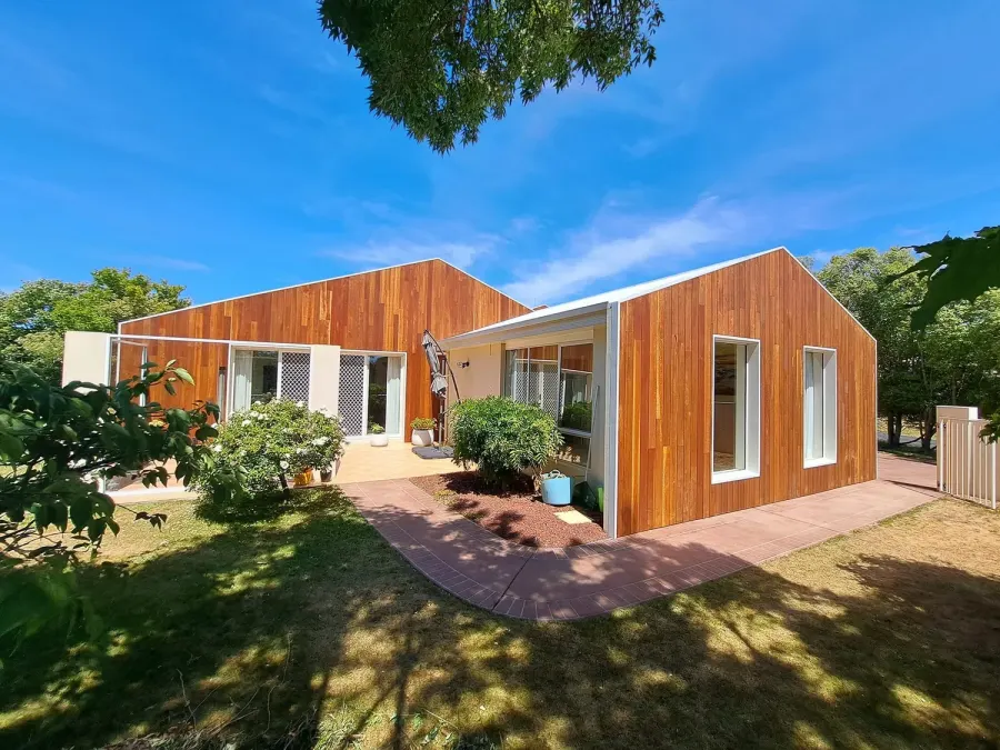 Whole-exterior makeover, Mint Exterior